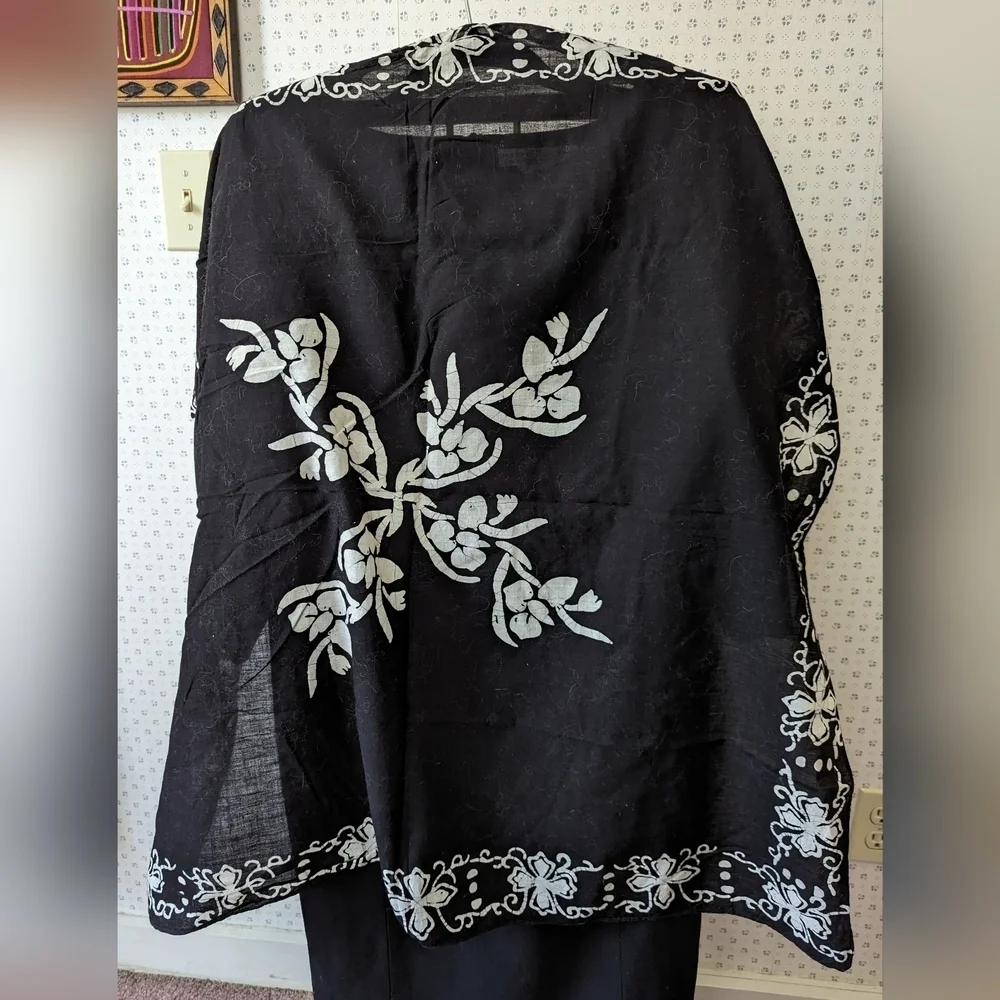 Batik scarf 25